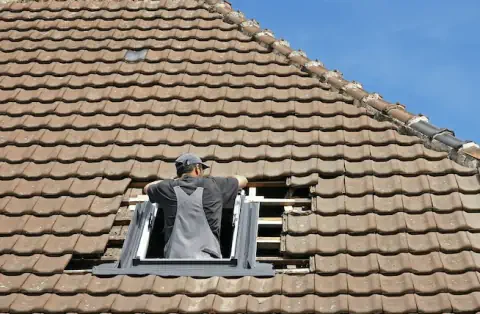 Pose de velux - La Trinité-du-Mont